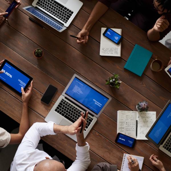 Perché alla tua azienda serve una sala riunioni digitalizzata